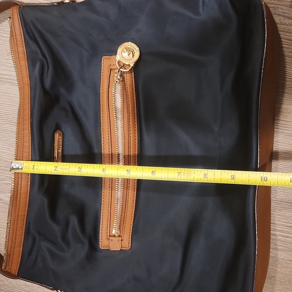 Michael Kors handbag - Picture 12 of 14